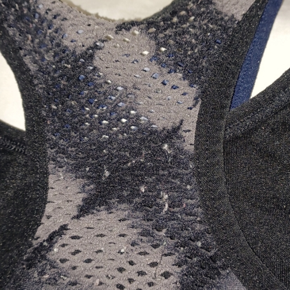 PINK sports bras - Picture 7 of 7